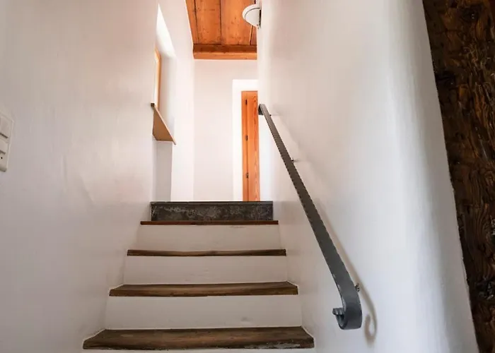 Hubelhaus, Freistehende Wohlfuehloase An Sehr Schoener Lage * Turtmann