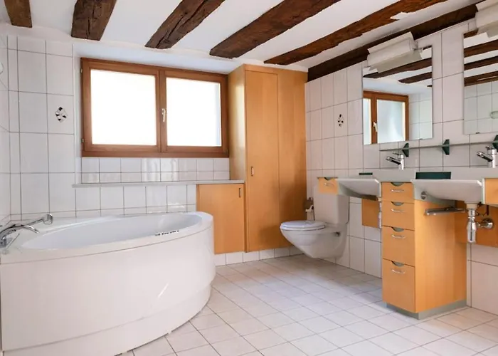 Hubelhaus, Freistehende Wohlfuehloase An Sehr Schoener Lage 度假居 *